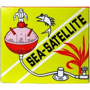 SATELITE C/MOV. 5X6X6 CM.